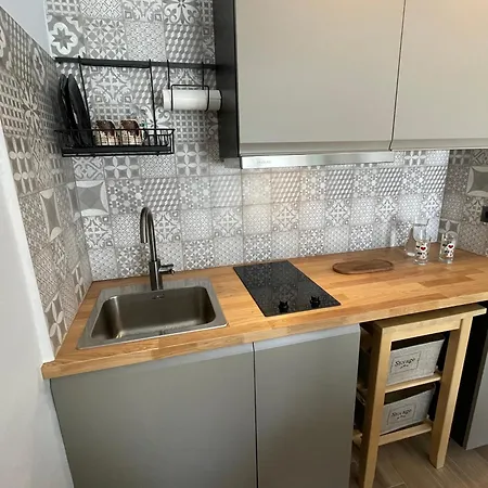 Apartment I&p *